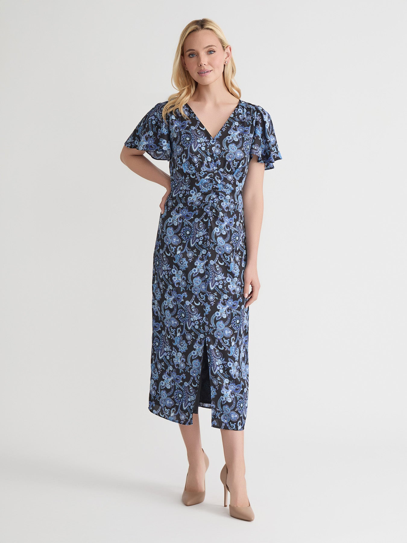 Jones New York Petite Printed Flutter-Sleeve Shirred Dress - Jones Black Multi - Size PS Jones New York Petite Printed Flutter-Sleeve Shirred Dress - Jones Black Multi - Size PS