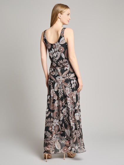 Scoop Neck Tiered Maxi Dress