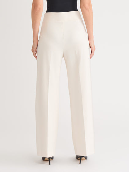 Jones White / L
