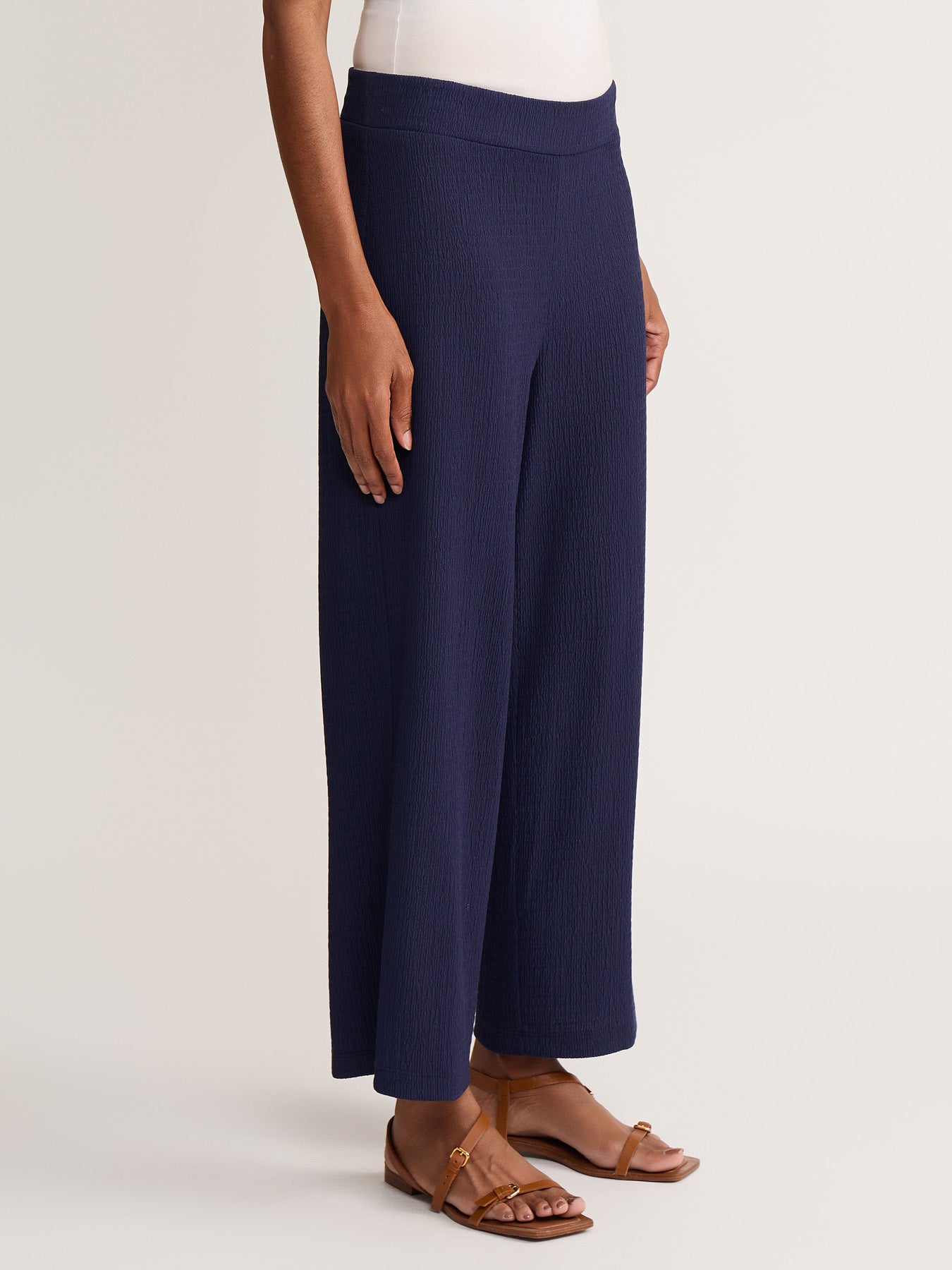 Cropped Pull-On Wide Leg Pant